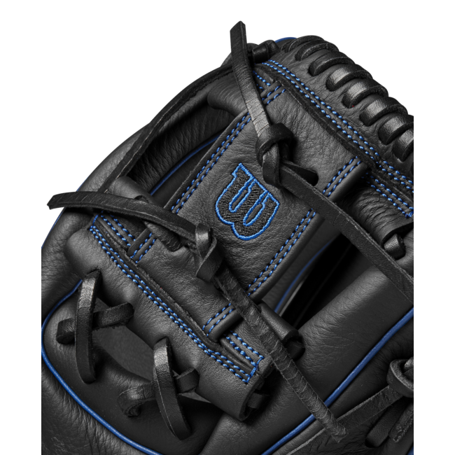 Wilson A700 11.25" Youth Fielder's Glove - WBW101426