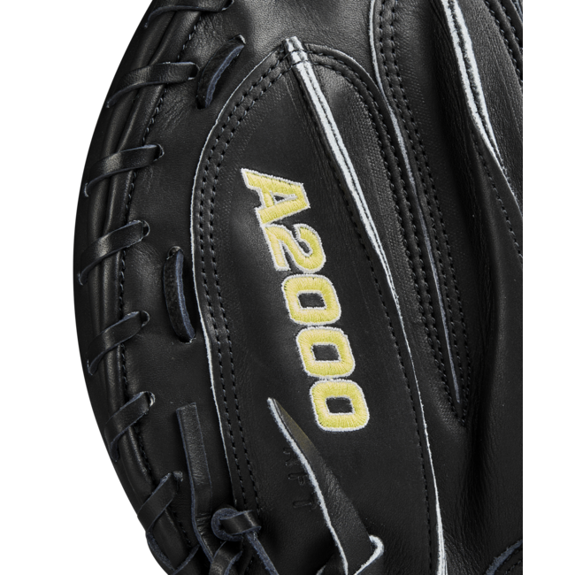 Wilson A2000 Classic Series 33.5" Baseball Catcher's Mitt - WBW102092335