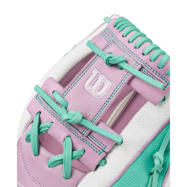 Wilson Fall Series A2000 FP1175 11.75" Infield Fastpitch Glove - WBW1034851175