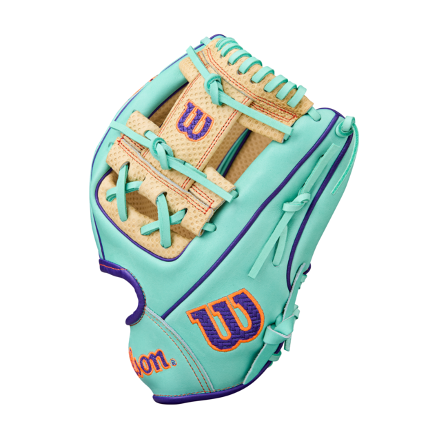 Wilson A2000 Winter Series SC1786 11.5” Infield Baseball Glove - WBW103937115