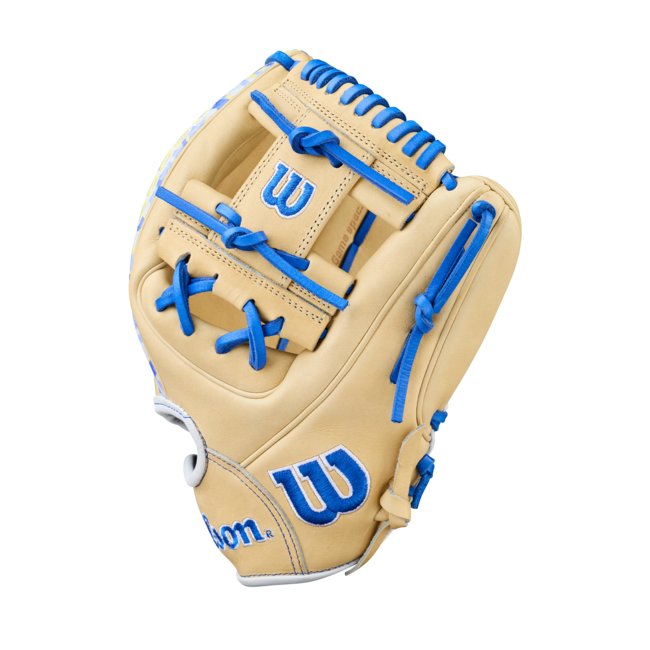 Wilson A2000 Winter Bobby Whit Jr 11.75" Infield Baseball Glove - WBW1040681175