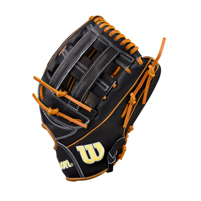 Wilson A2000 1750 Classic Series 12.5" Outfield Baseball Glove - WBW10412