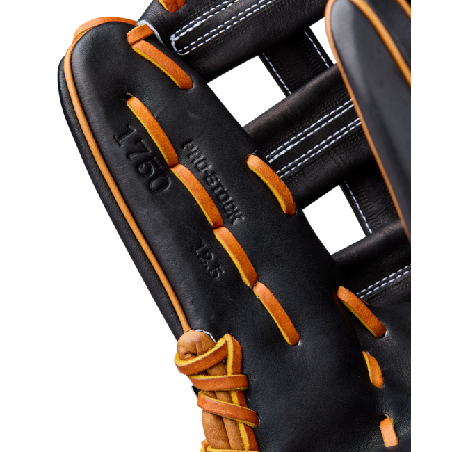 Wilson A2000 1750 Classic Series 12.5" Outfield Baseball Glove - WBW10412