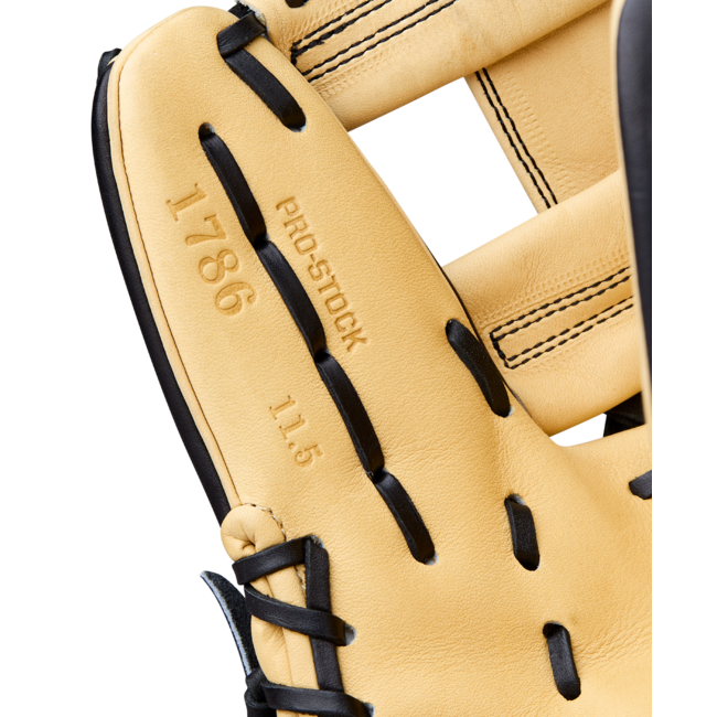 Wilson A2000 1786 Classic Series 11.5" Infield Baseball Glove - WBW104108115