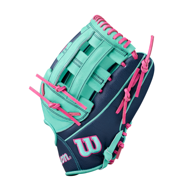 Wilson A2000 1750 12.50" Outfield Baseball Glove - WBG059
