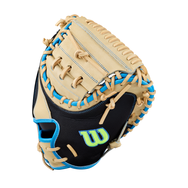 Wilson A2000 M23SS 33.5" Baseball Catcher's Mitt - WBG062