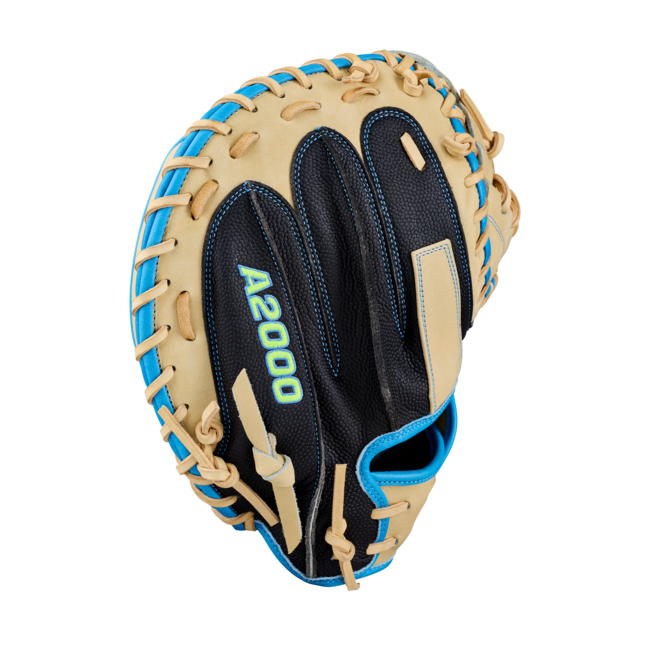 Wilson A2000 M23SS 33.5" Baseball Catcher's Mitt - WBG062