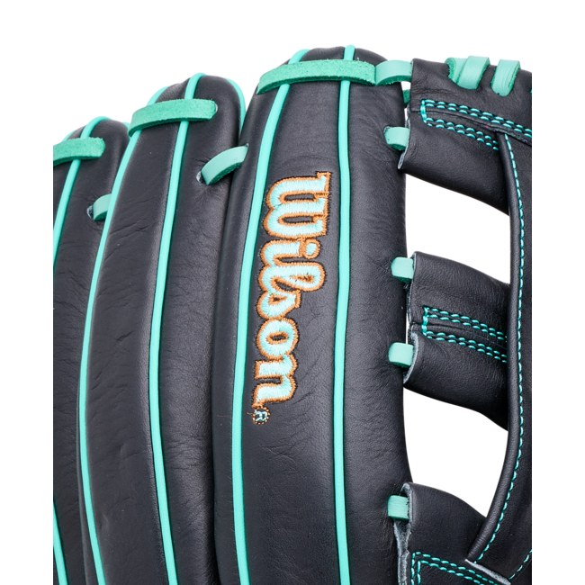 Wilson A1000 DW5 12" Infield Baseball Glove - WBG0270