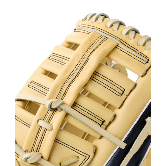 Wilson A700 12.5" Youth Fielder's Glove - WBG046