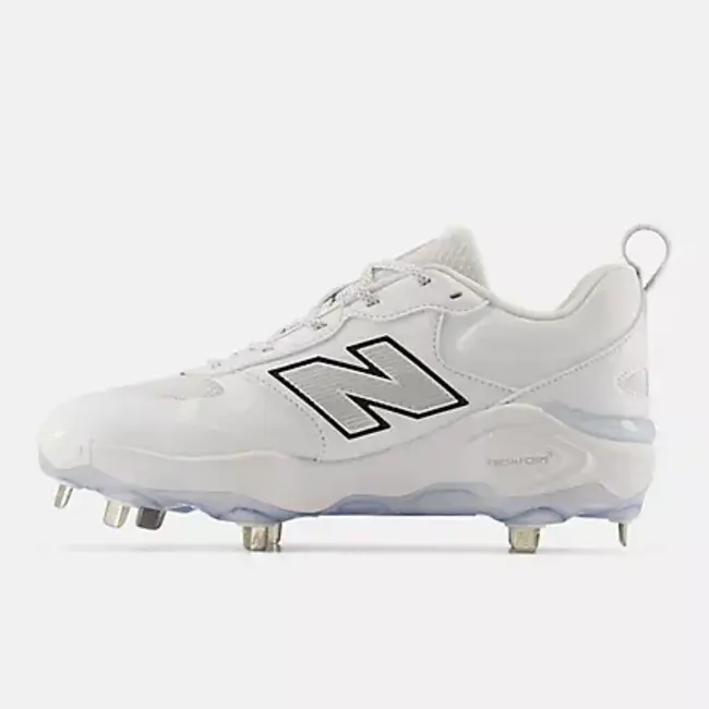 New Balance Women's Fresh Foam X VELO v5 Metal Fastpitch Softball Cleat - WVELO383