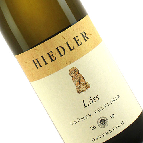 Hiedler 2019 Gruner Veltliner Löss, Niederosterreich, Austria Hiedler 2019 Gruner Veltliner Löss, Niederosterreich, Austria