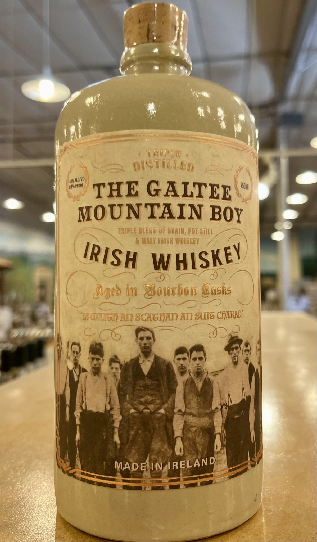 Виски galtee mountain. Galtee Mountain boy виски. Виски the Galtee Mountain boy 0,7 л. Виски "the Galtee Mountain boy" Irish Whiskey, 0.7 л.