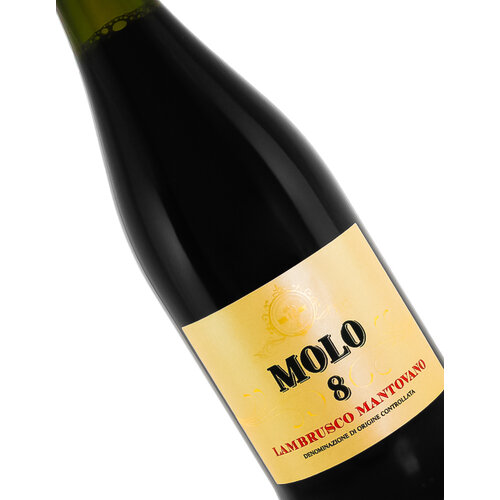 Molo 8 N.V. Lambrusco Mantovano, Lombardy Italy