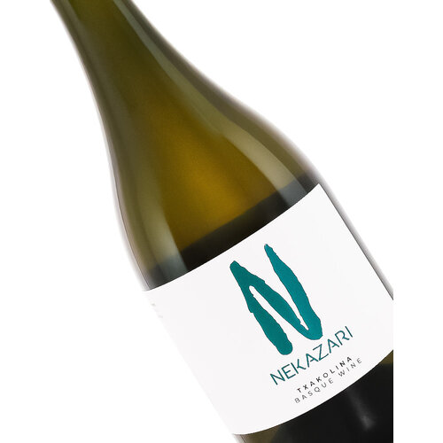 Hasi Berriak "Nekazari" 2022 Bizkaiko Txakolina, Basque Country Spain Hasi Berriak "Nekazari" 2022 Bizkaiko Txakolina, Basque Country Spain