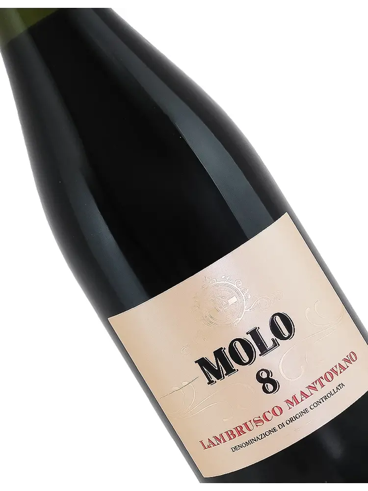 Molo 8 N.V. Lambrusco Mantovano, Lombardy Italy
