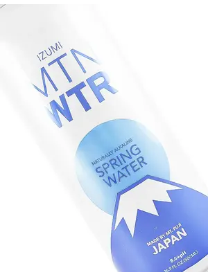 Izumi "Mtn Wtr" Spring Water 16.9oz Can, Mt. Fuji, Japan