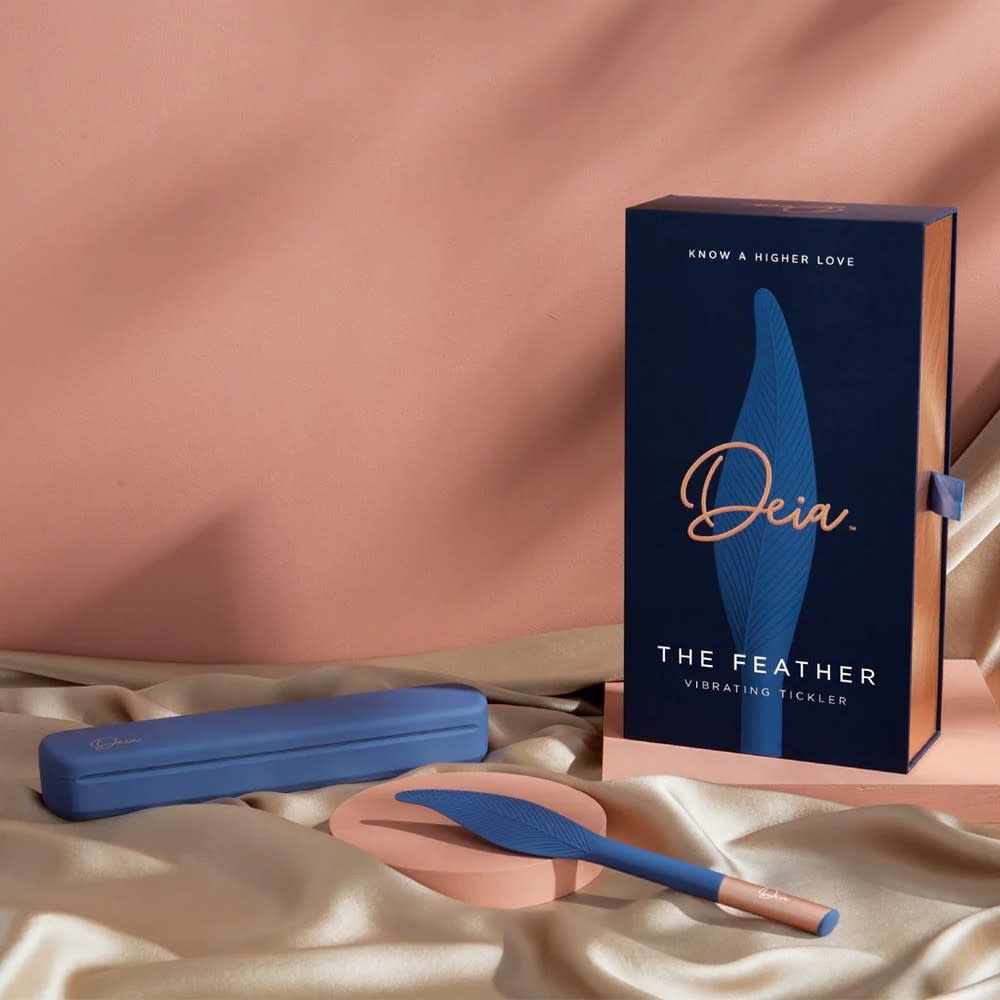 Deia The Feather Vibrating Teaser