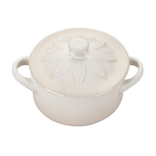 Le Creuset Le Creuset Mini Round Cocotte with Flower Lid 8 oz Meringue