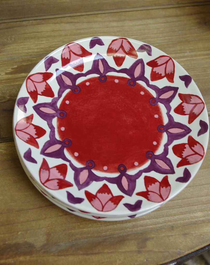 TAG Set of 4 Malaga Red Weathered Luncheon Plate