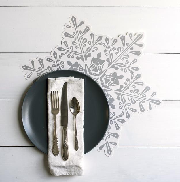 Hester & Cook Snowflake Paper Placemats