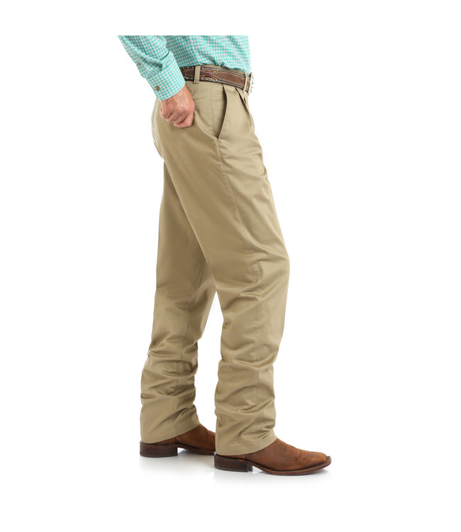 Wrangler Men's Casuals Pleated Front Relaxed Fit Pant 00097KH