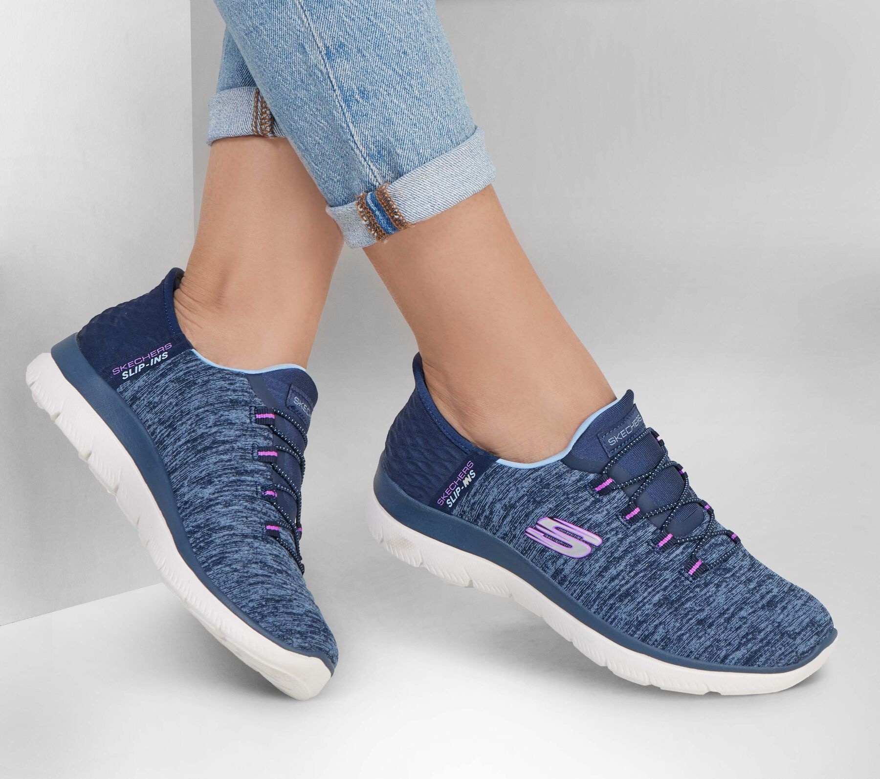 Skechers Womens Summits-Quick Getaway Sneakers : : Clothing, Shoes  & Accessories
