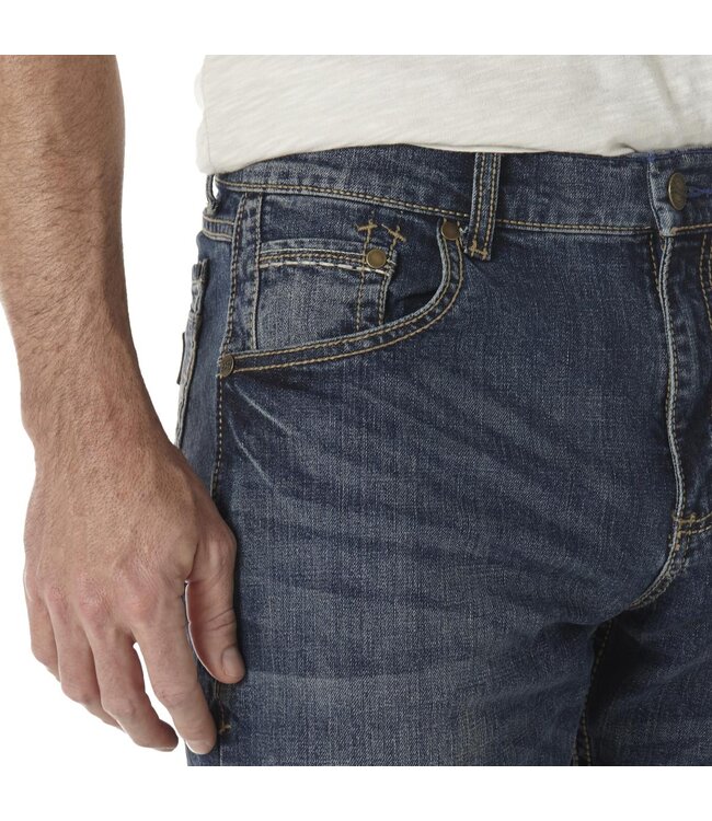 Wrangler Men's Retro Slim Fit Bootcut Jean WLT77LY