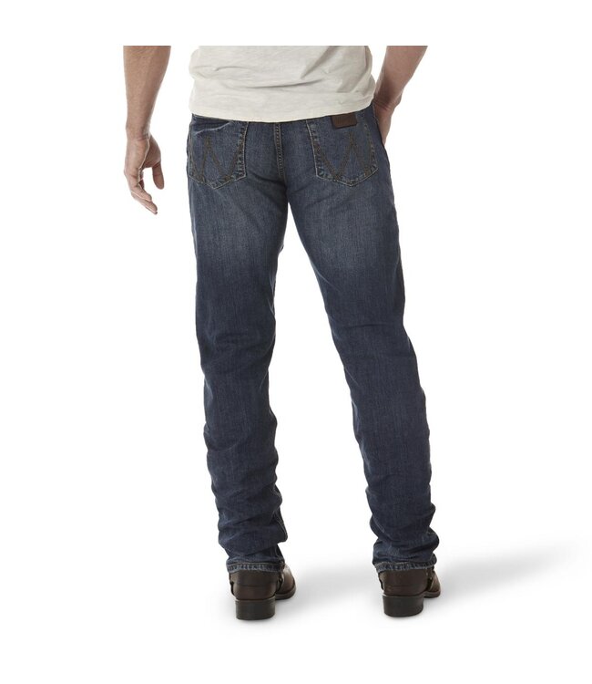 Wrangler Men's Retro Slim Fit Straight Leg Jean WLT88BZ