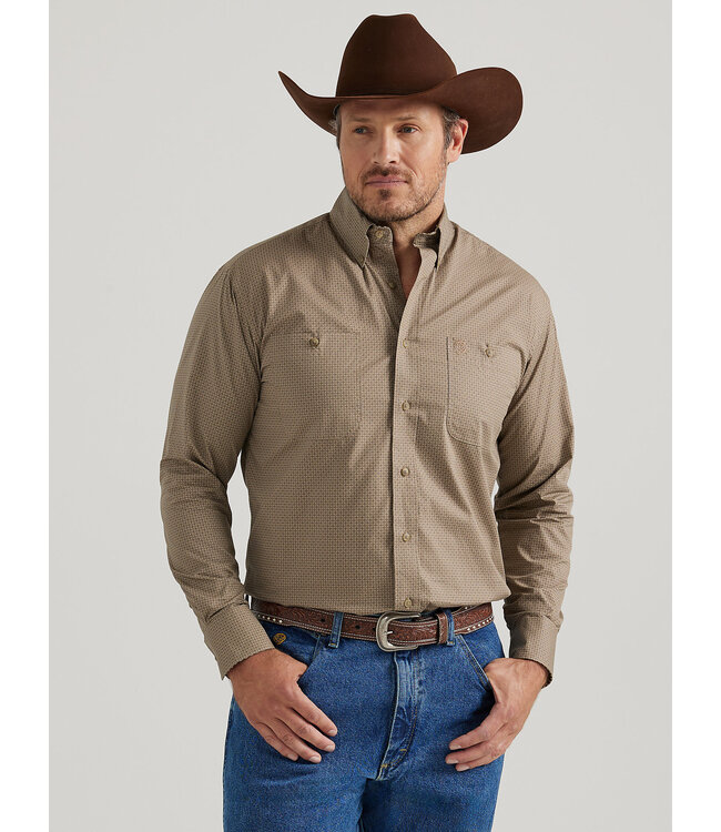Wrangler Men's George Strait Long-Sleeve Button-Down Two Pocket Shirt 112338106