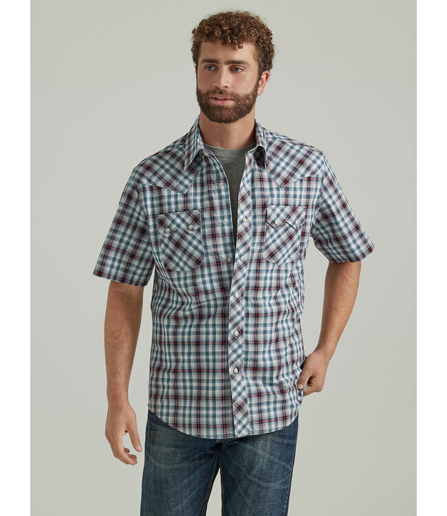 Wrangler Men's Retro Short-Sleeve Western Snap with Sawtooth Flap Pocket Plaid Shirt 112347291
