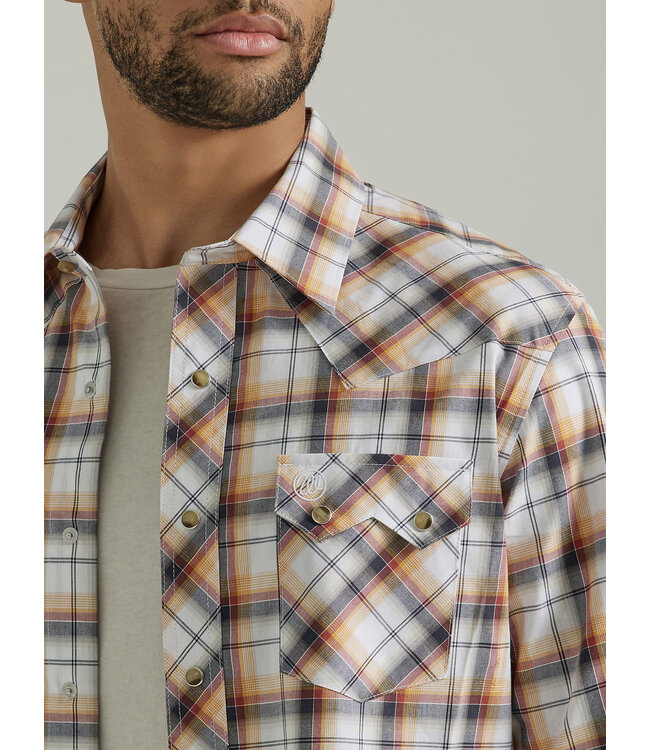 Wrangler Men's Retro Long-Sleeve Sawtooth Snap Pocket Western Shirt 112346238