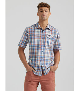 Wrangler Men's ATG Asymmetric Zip Pocket Plaid Shirt 112346450