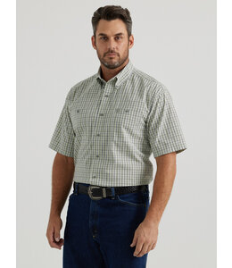 Wrangler Men's George Strait Short-Sleeve Button Down Two Pocket Shirt 12344899