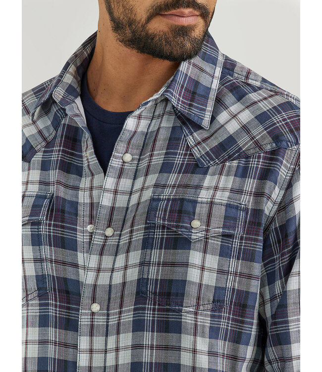 Wrangler Men's Retro Premium Long-Sleeve Western Snap Plaid Shirt 112352876