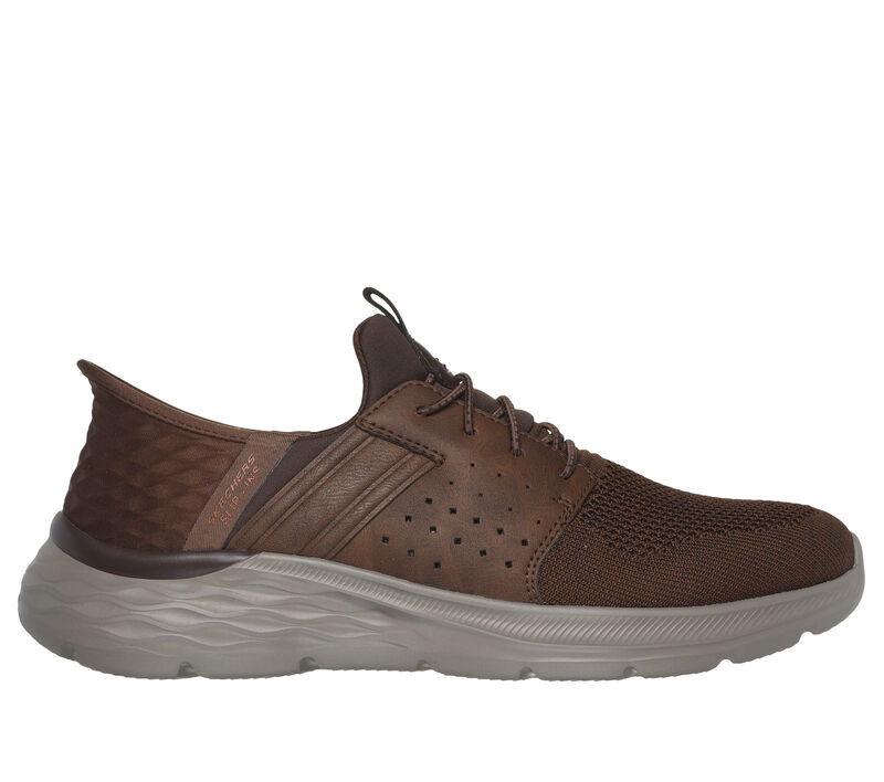 人気定番 Skechers Shoe Garner-Newick Fit: Relaxed Slip-Ins Men's ワンピース カードゲーム
