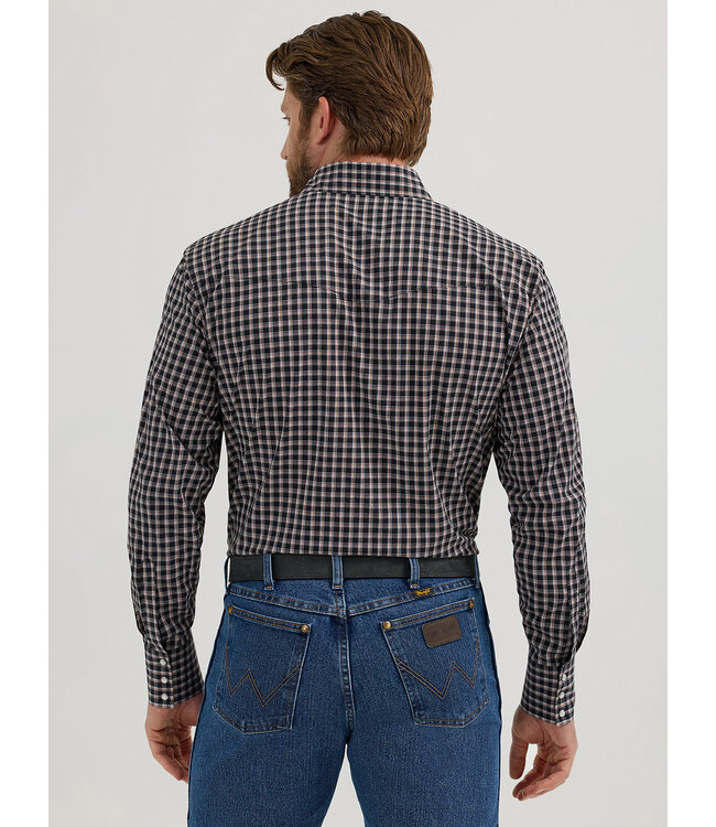 Wrangler Men's Wrinkle Resist Long-Sleeve Western Snap Plaid Shirt 112355370