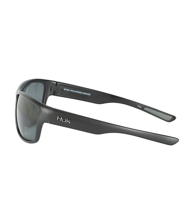 HUK Men's Spar Matte Black/Gray Lens Sunglasses E0000245-001