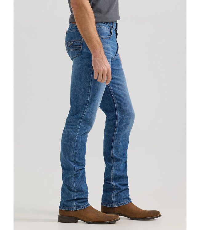 Wrangler Men's 20X No. 44 Slim Fit Straight Leg Jean 112360536