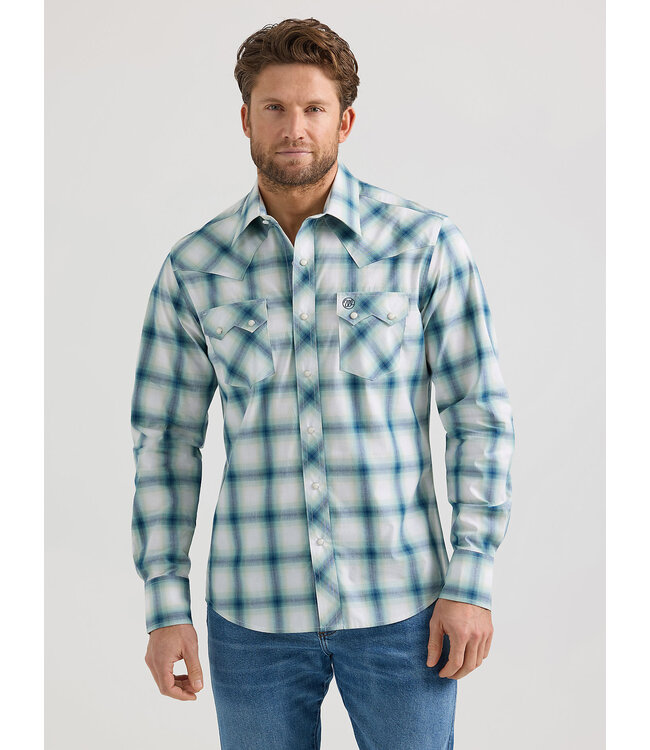 Wrangler Men's Retro Long-Sleeve Sawtooth Snap Pocket Western Shirt 112359587