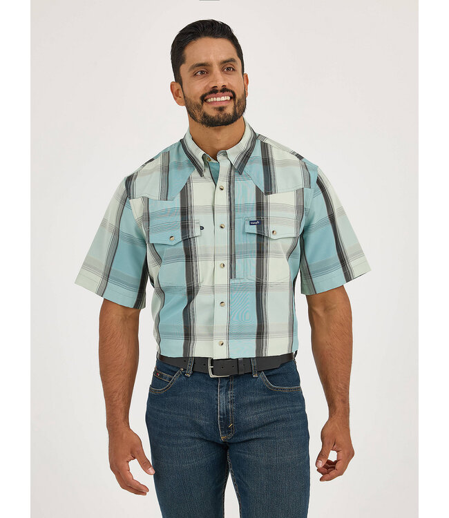 Wrangler Men's Performance Snap Short-Sleeve Plaid Shirt 112359447
