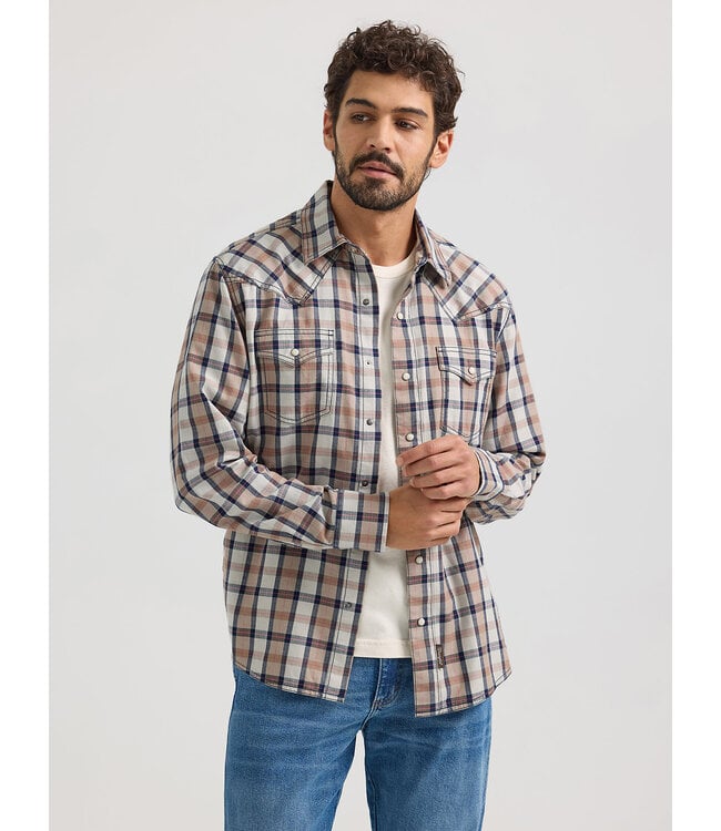 Wrangler Men's Retro Premium Long-Sleeve Western Snap Plaid Shirt 112359911