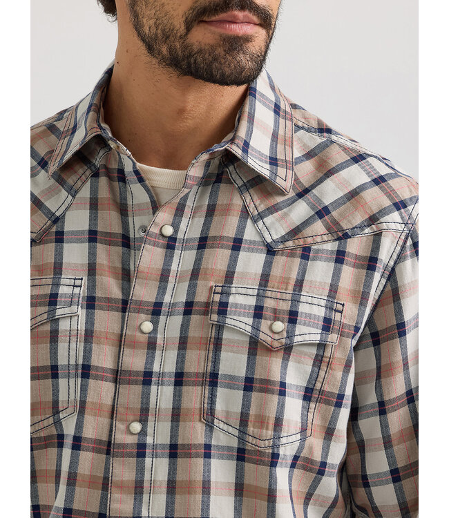 Wrangler Men's Retro Premium Long-Sleeve Western Snap Plaid Shirt 112359911