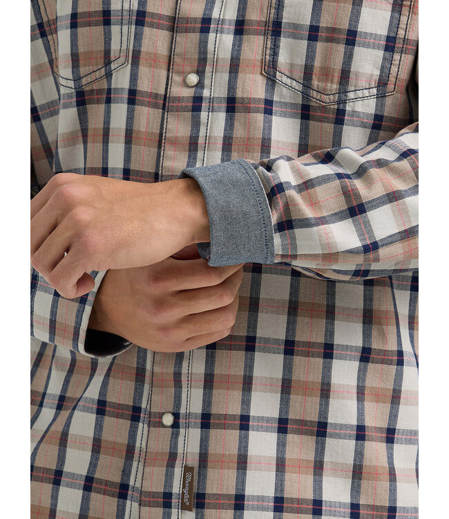 Wrangler Men's Retro Premium Long-Sleeve Western Snap Plaid Shirt 112359911