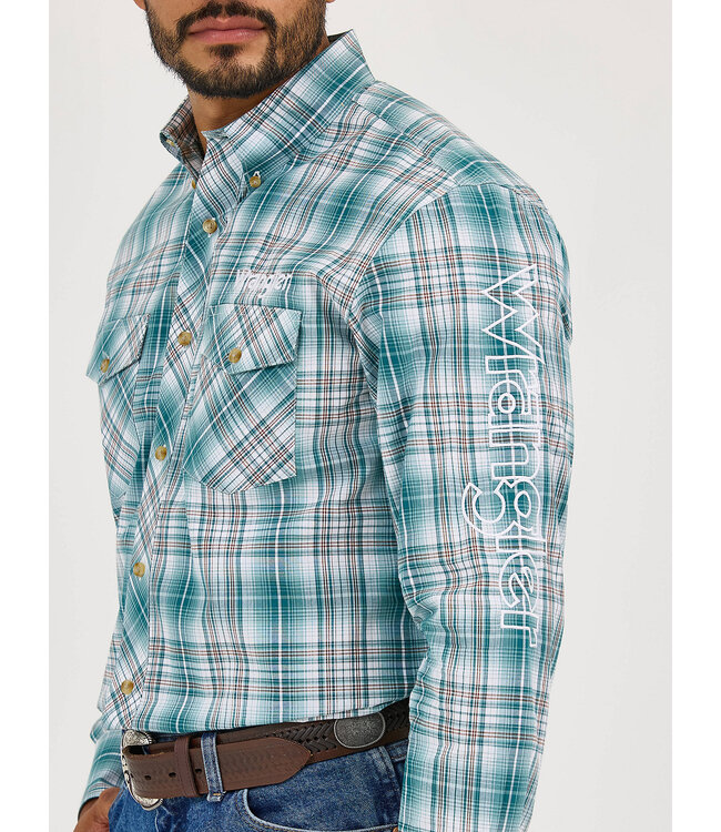 Wrangler Men's Logo Long-Sleeve Button Down Plaid Shirt 112359469