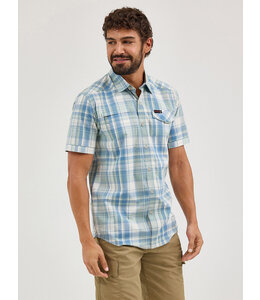 Wrangler Men's ATG Cedar Zip Pocket Plaid Shirt 112361440