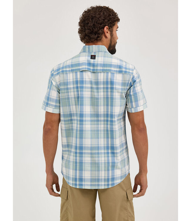 Wrangler Men's ATG Cedar Zip Pocket Plaid Shirt 112361440