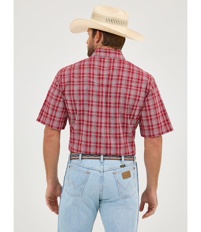 Wrangler Men's Wrinkle Resist Short-Sleeve Western Snap Plaid Shirt 112359508