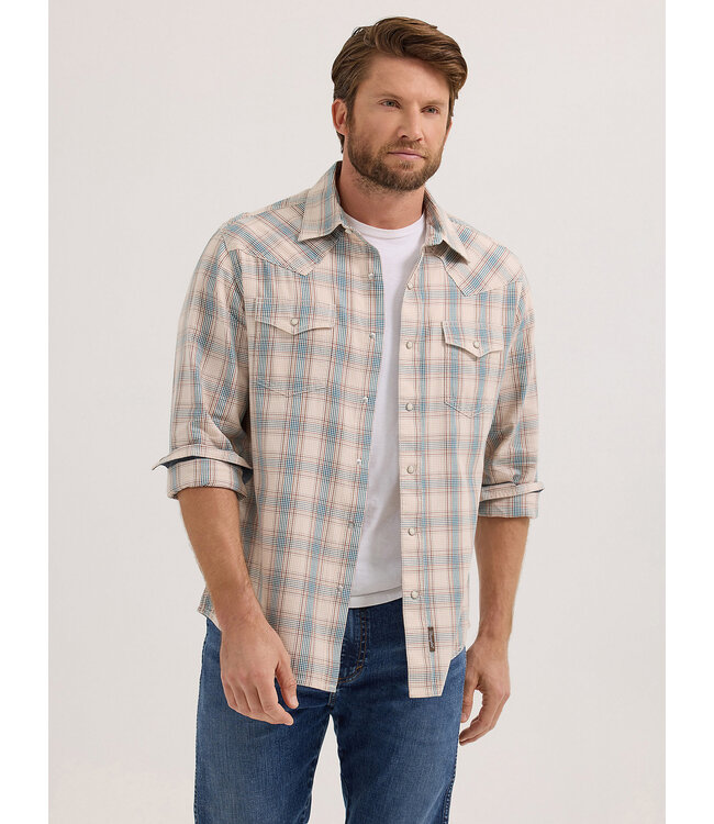 Wrangler Men's Retro Premium Long-Sleeve Western Snap Plaid Shirt 112365632