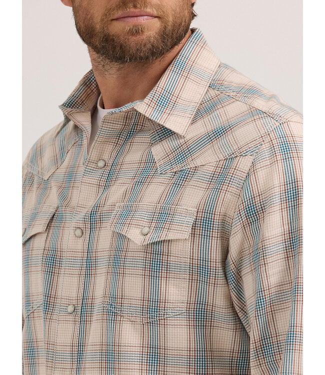 Wrangler Men's Retro Premium Long-Sleeve Western Snap Plaid Shirt 112365632