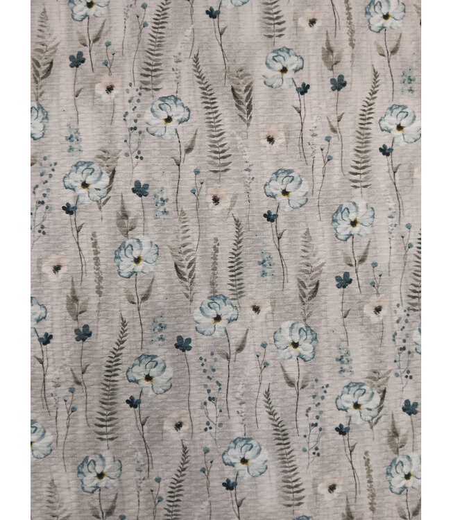 Yard of Seersucker Knit, Silver Fabric 575510-SL